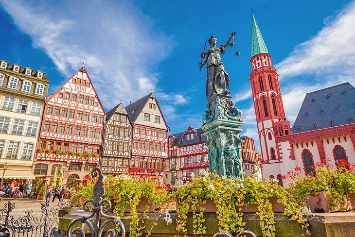 FRANKFURT DEL MENO CRUCEROS FLUVIALES FRANKFURT AM MEIN CRUISES FRANKFURT GERMANY CRUISES #Cruceros #Alemania #Cruises #GermanyCruises #MeinCruises #Deutschland
